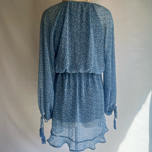 Allison New York Blue and White Floral Wrap Dress - Picture 6 of 7